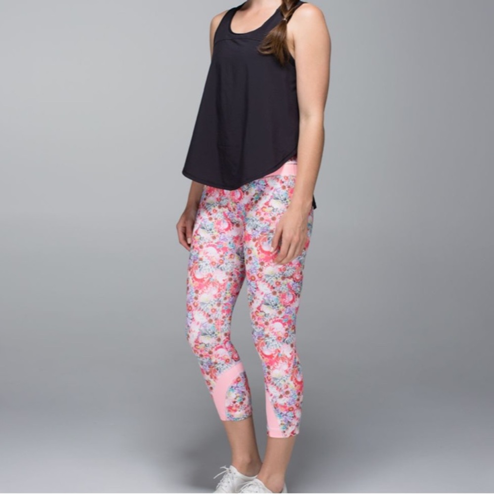 lululemon athletica Run: Inspire Crop II *All Luxtreme, Size 6